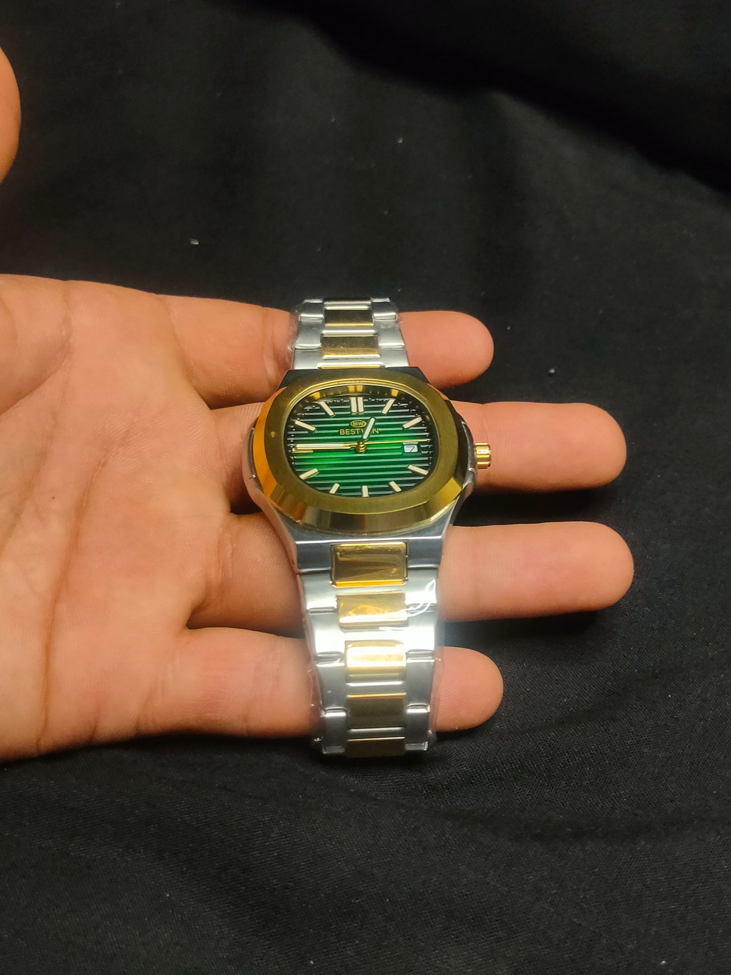 New Emerald Crown Hand Watches For Men - New Arrival