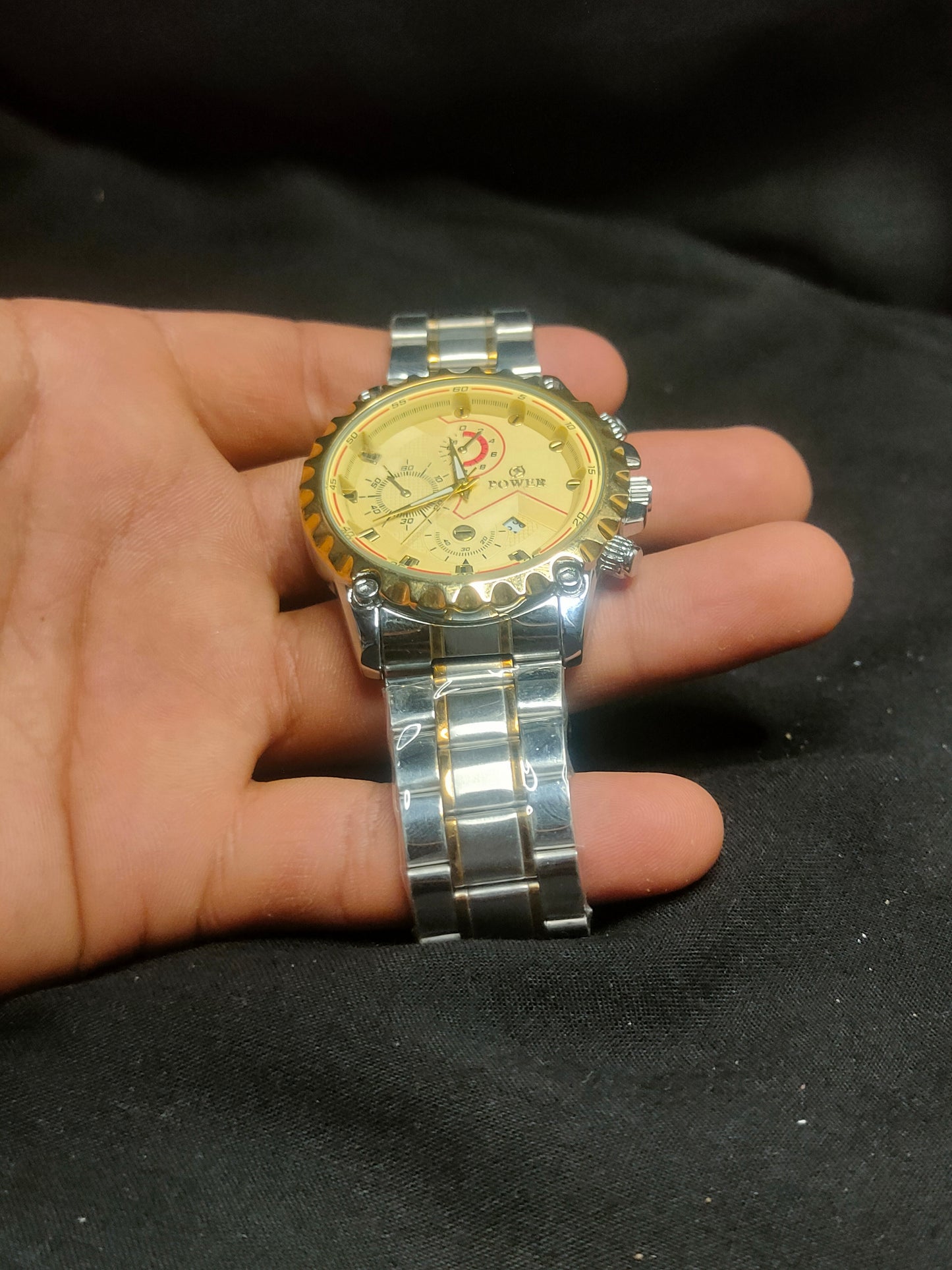 New Luxury Hand Watches With Stainless Body- Men's Choice